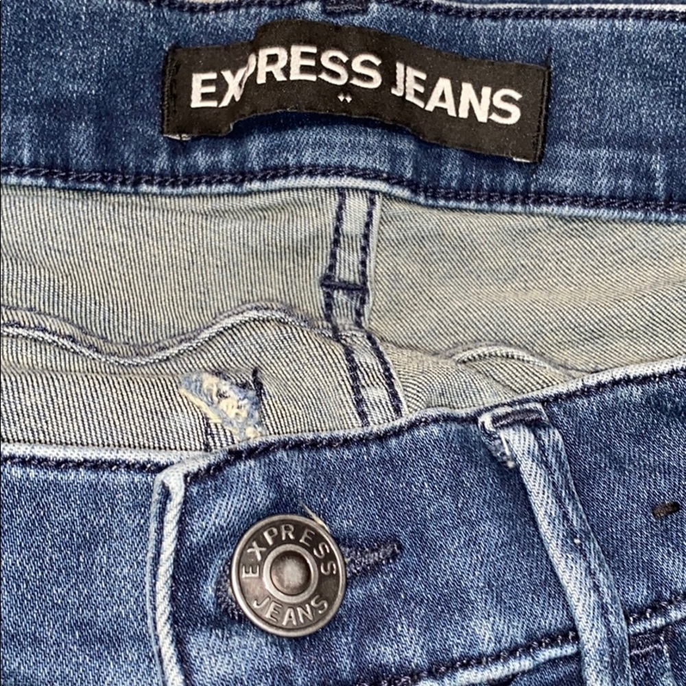Express - Picture 3 of 4
